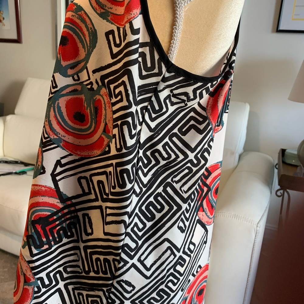 Beautiful  Top ,Red, black pattern on white.